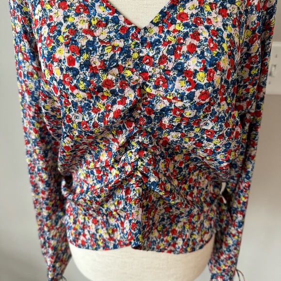 NWT! V-Neck Gather Front and Smocked Back Dainty Floral Top with Ties on Cuff - Picture 9 of 10